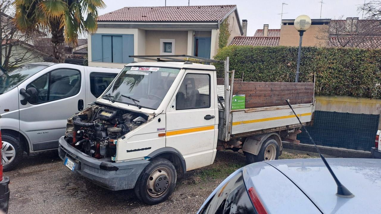Iveco 2.8 JTD Daily RIBALTABILE