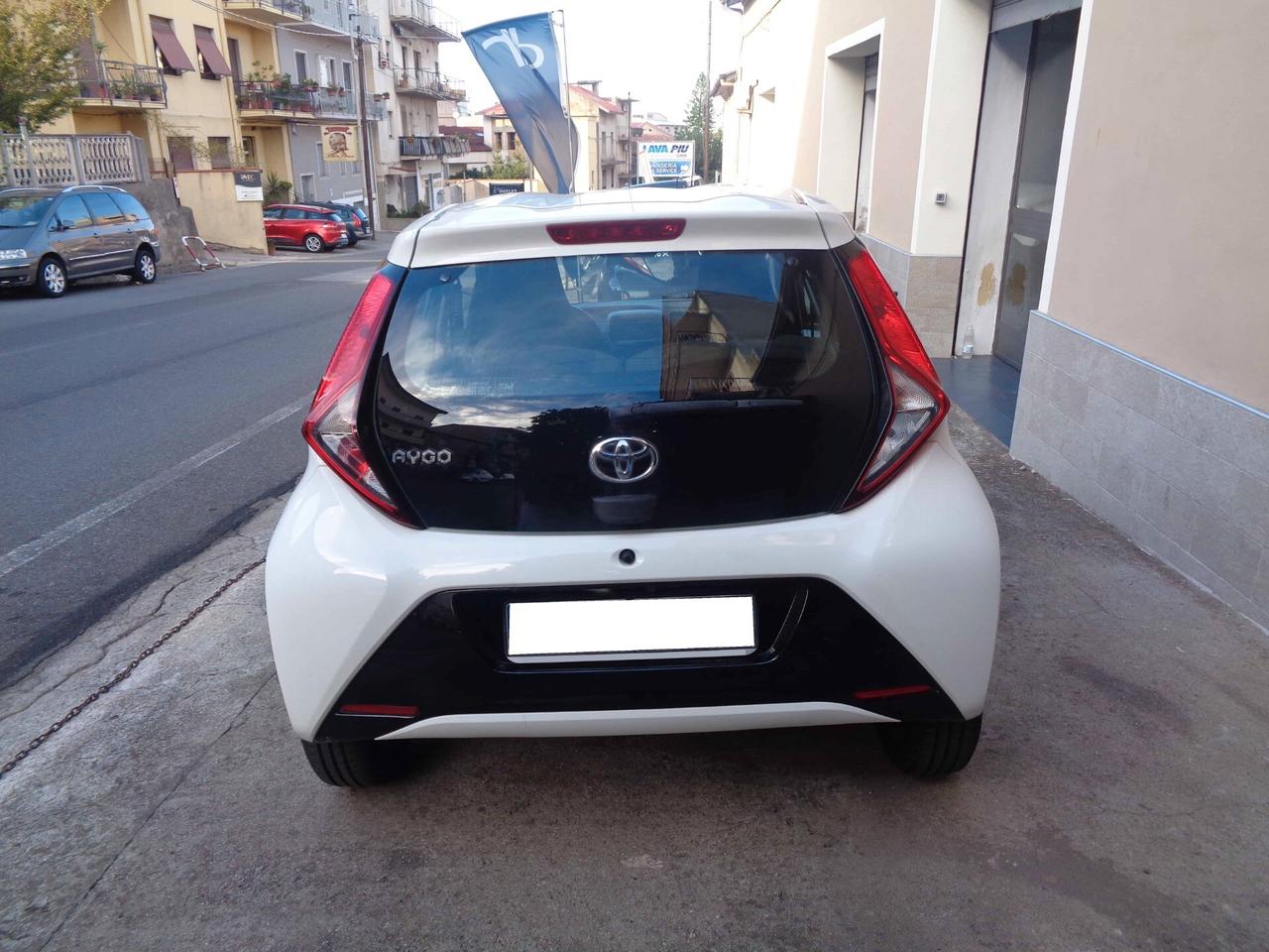 Toyota Aygo 1.0 VVT-i 72 CV x-fun (Finanziabile)