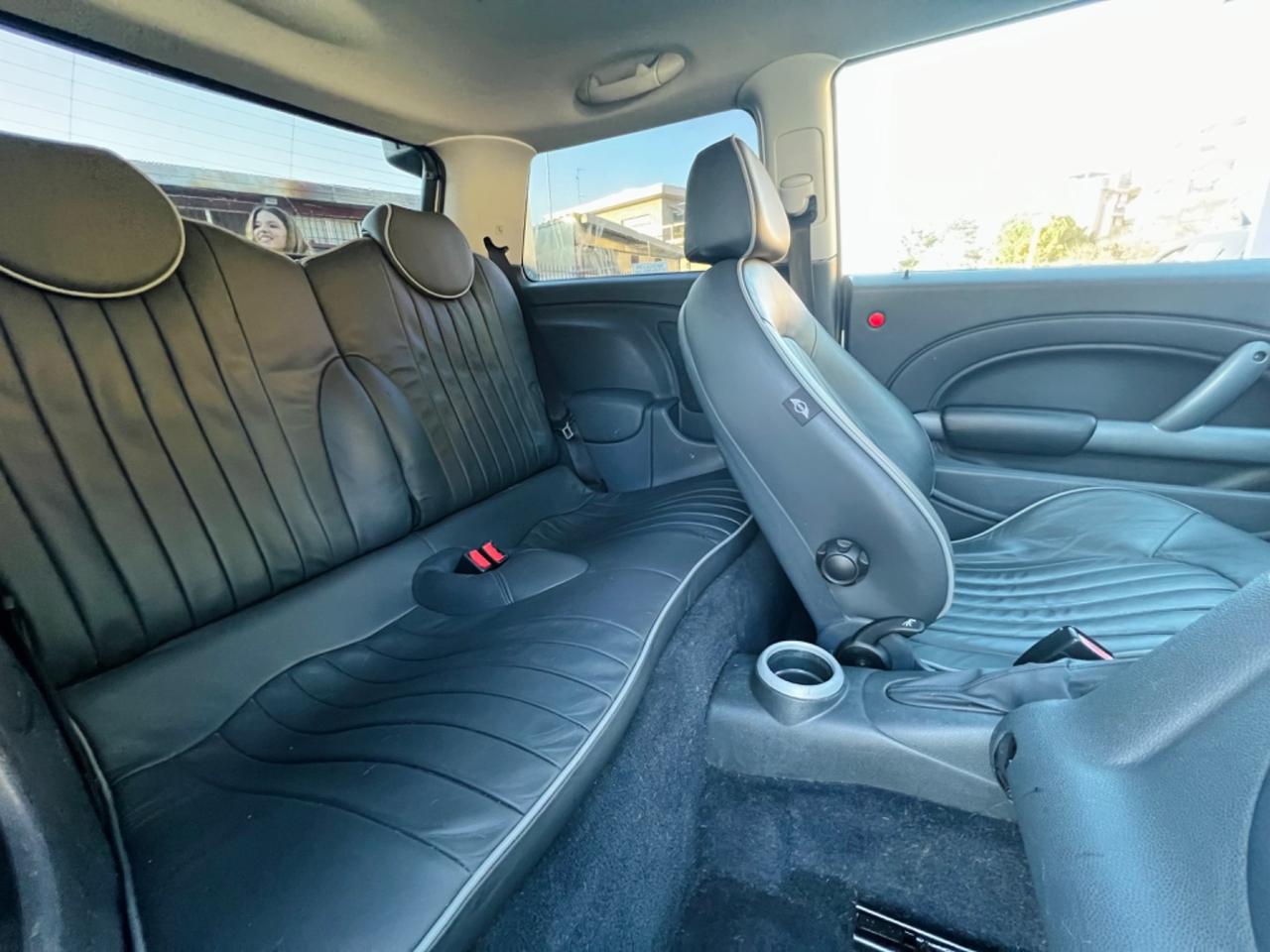 Mini 1.6 16V One de luxe