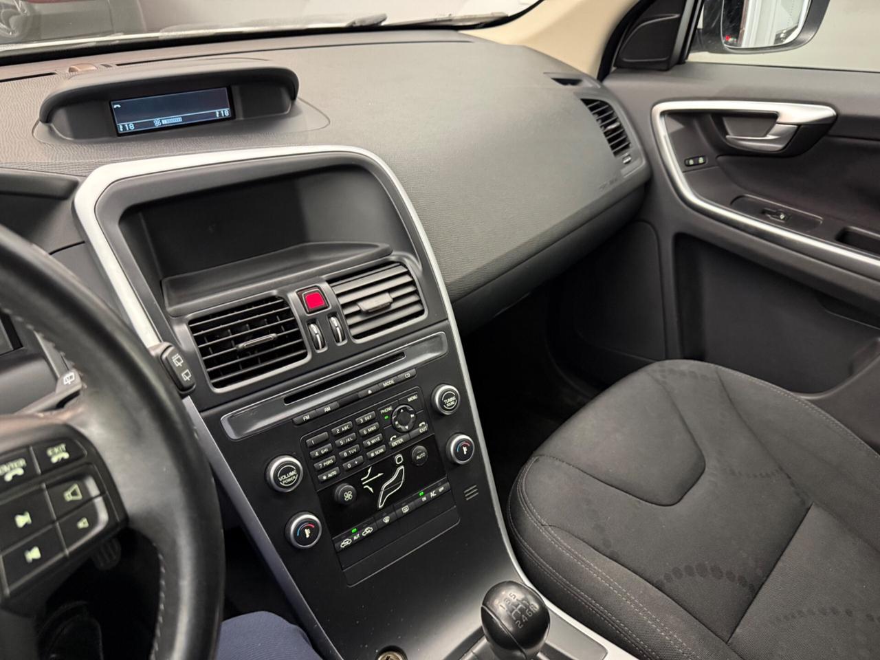 Volvo XC 60 XC60 2.4 D 175 CV FWD DRIVe Summum