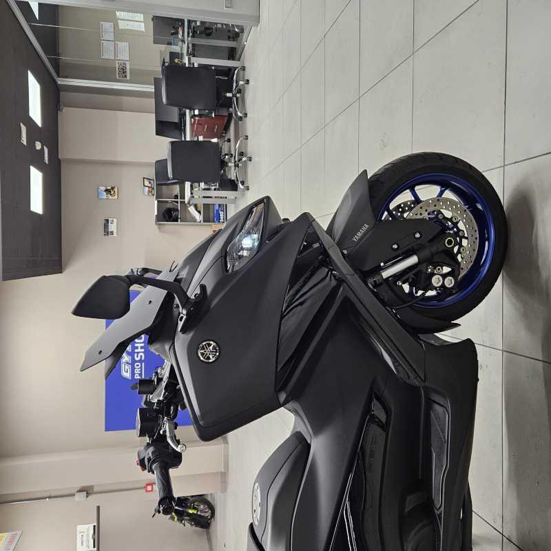Yamaha T-Max 560 - 2024