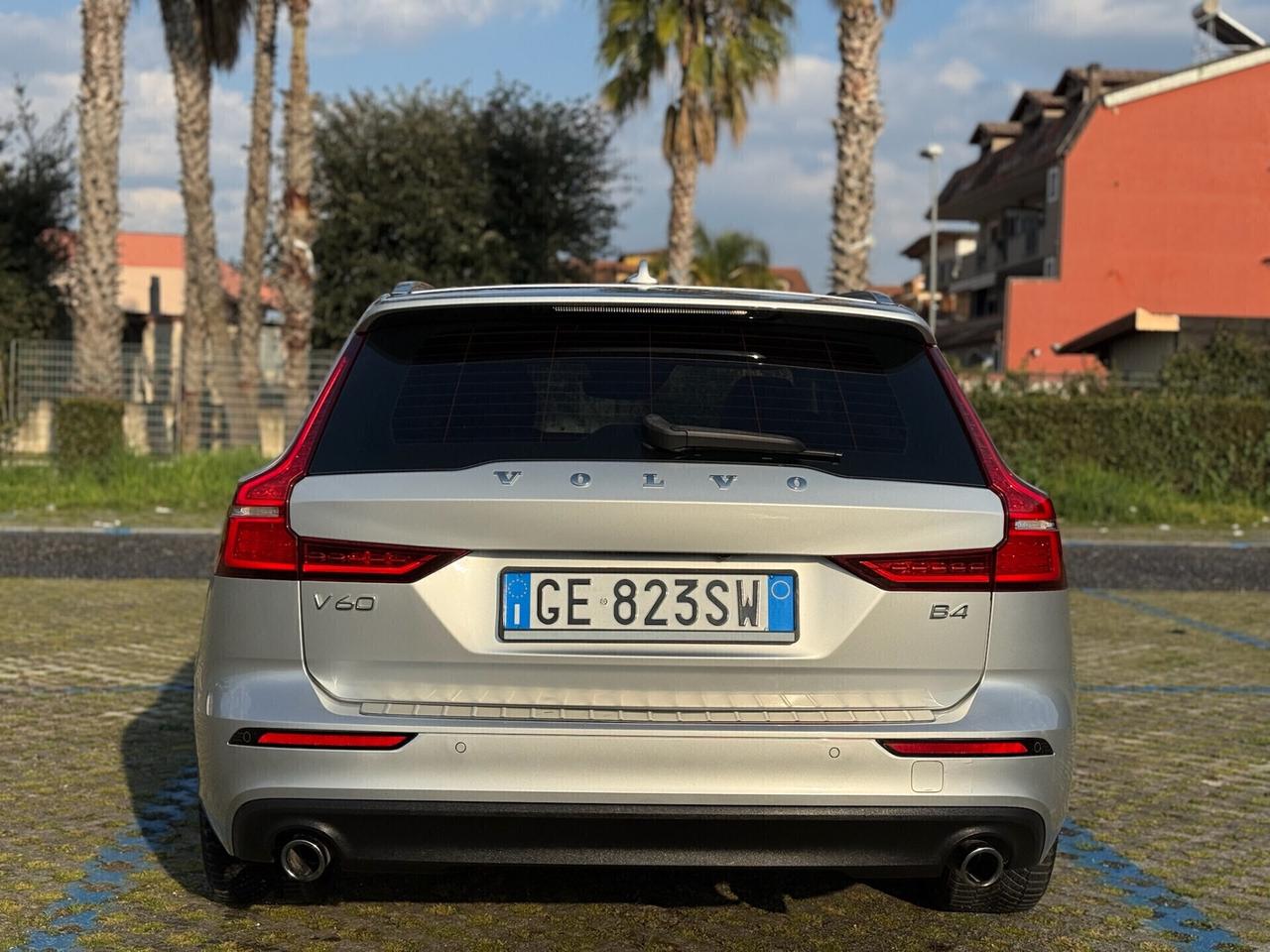 VOLVO V60 2021 B4 Geartronic