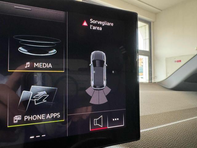 AUDI Q2 30 TFSI S line Interiors Cerchi 19"