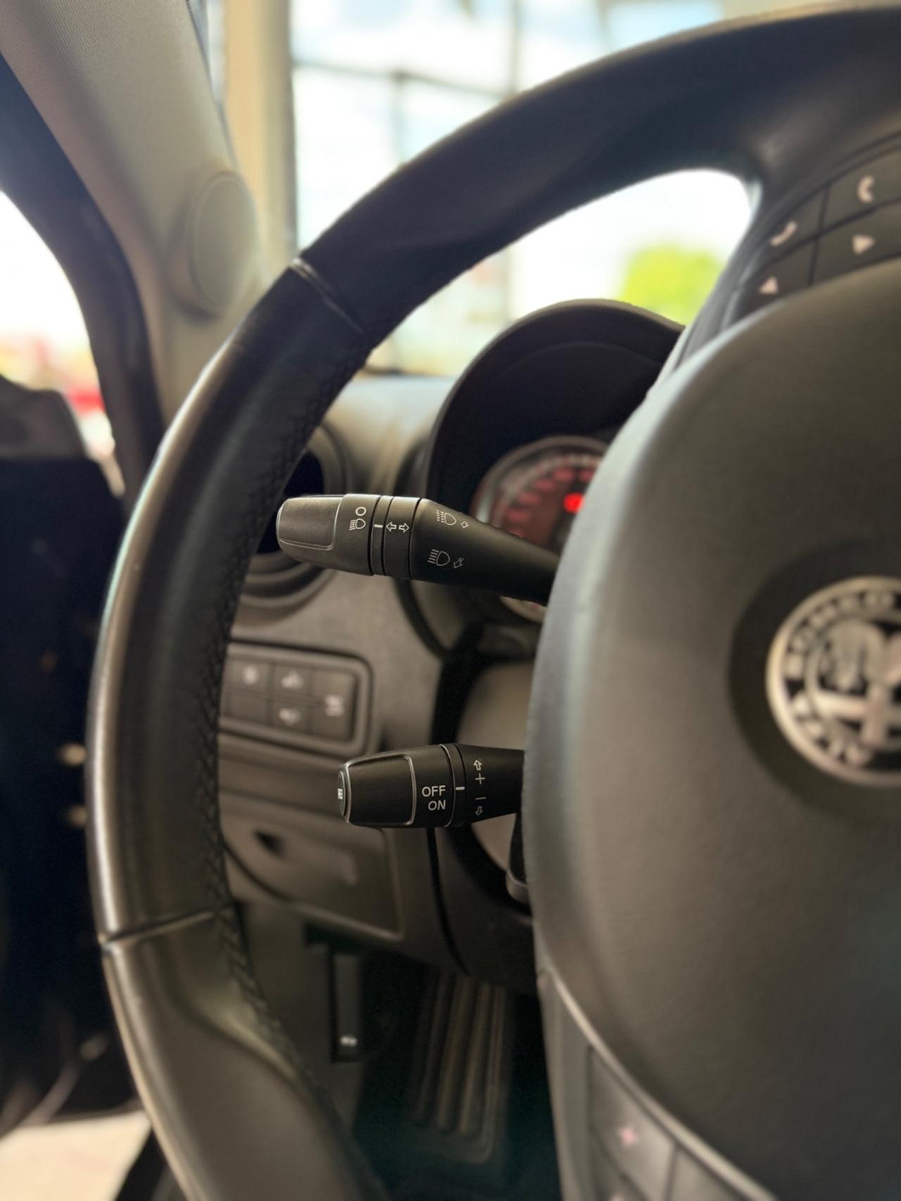 Alfa Romeo MiTo 1.4 78 CV 8V SUPER 06/2017 Neopatentati