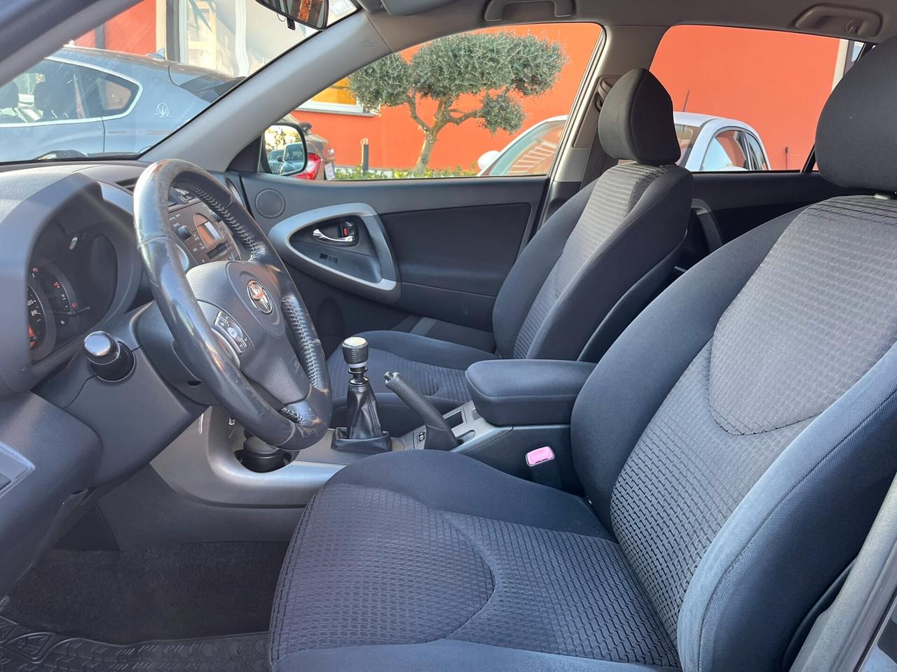 Toyota RAV 4 2.2 4x4 Diesel 136 CV Fuoristrada