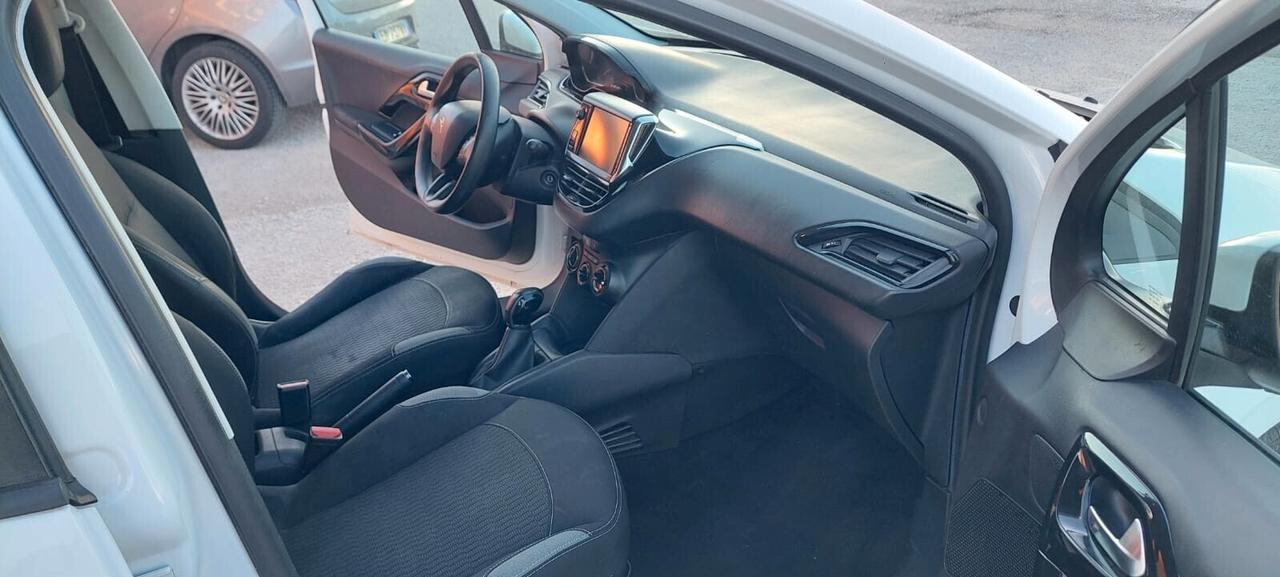 Peugeot 208 1.2 PureTech 82cv 5 porte