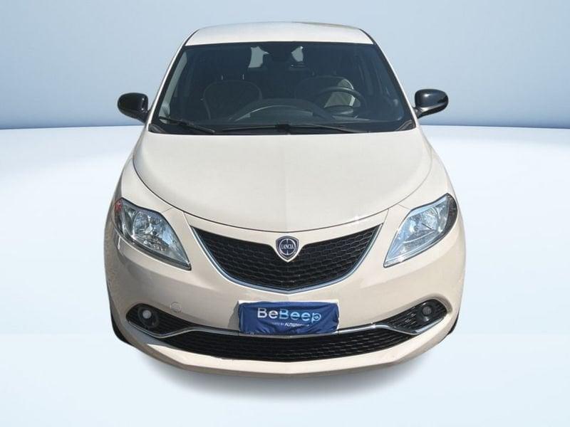 Lancia Ypsilon 1.2 GOLD 69CV MY16