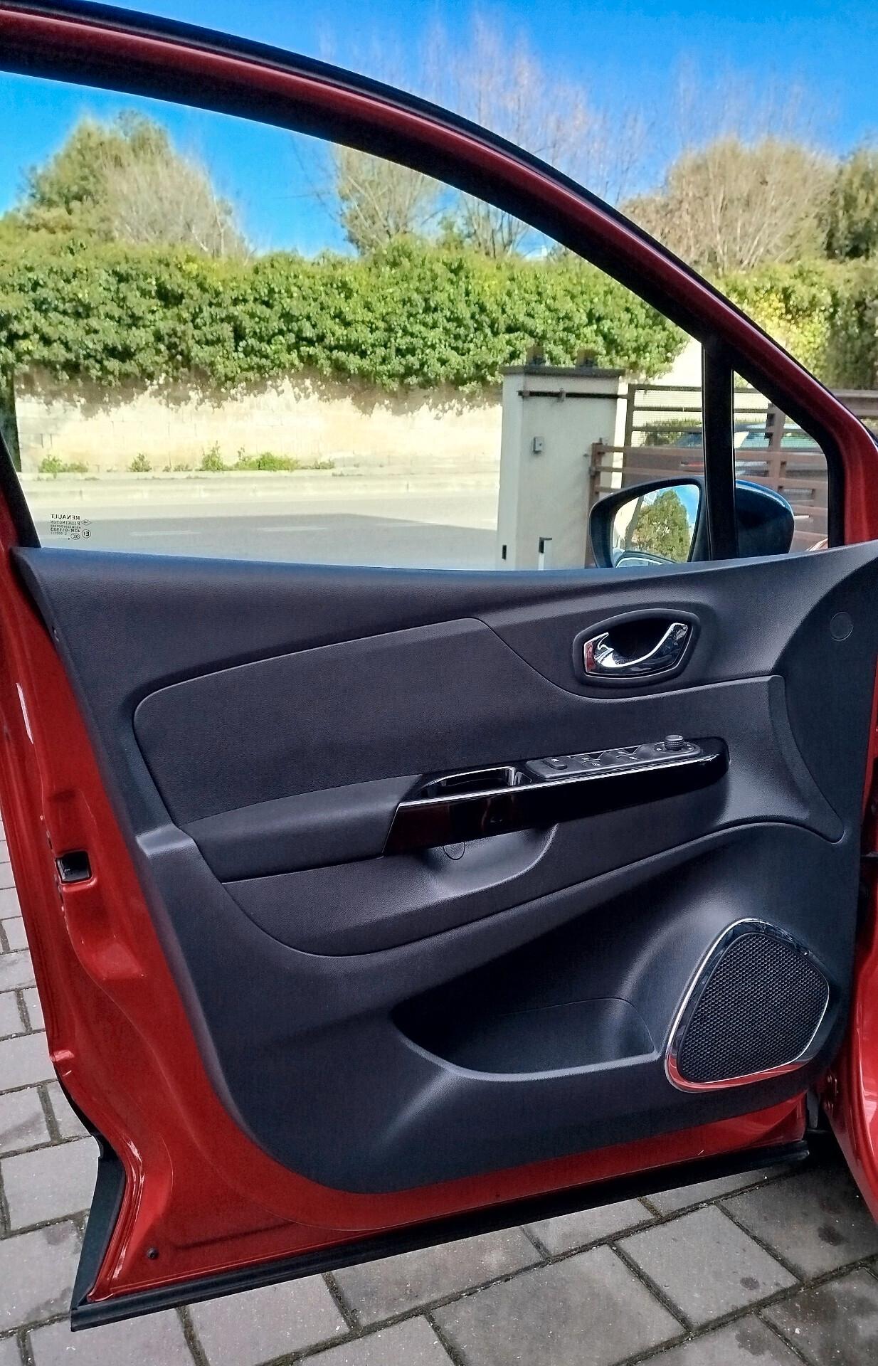 Renault Captur dCi 8V 90 CV EDC Start&Stop Energy Intens