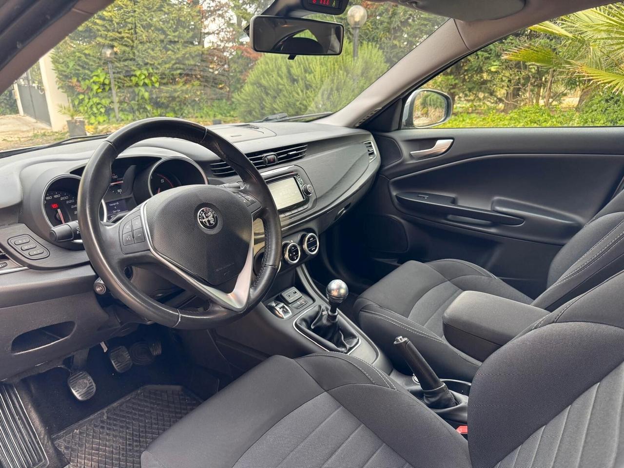 Alfa Romeo Giulietta 1.6 120 CV Super 2017 155KM