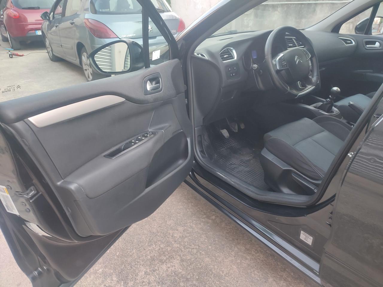 Citroen C4 1.6 e-HDi 115 Exclusive