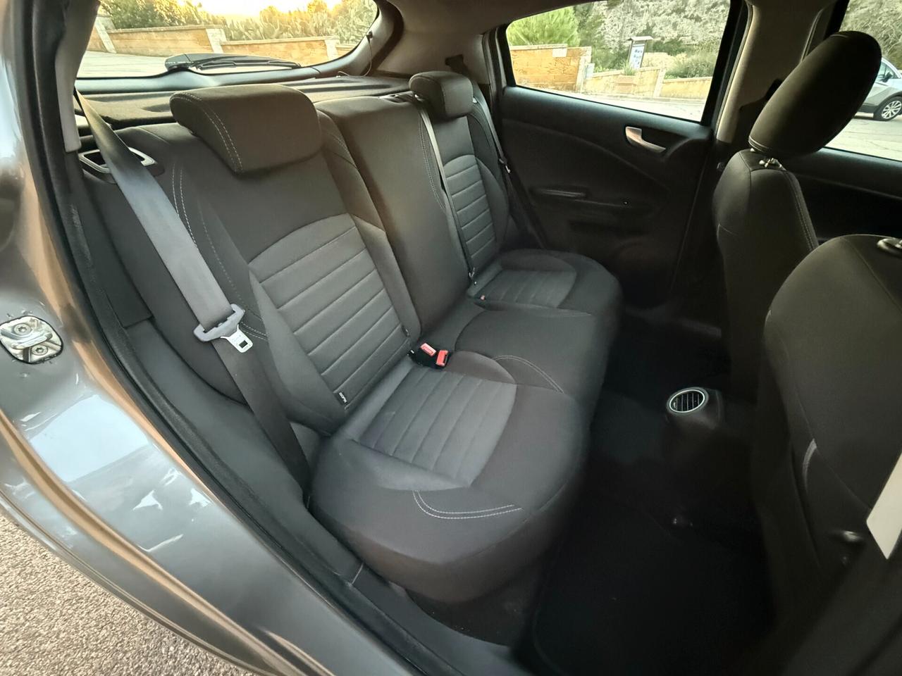 Alfa Romeo Giulietta/1.6 120CV/LED/17"/NEOPATENTATI