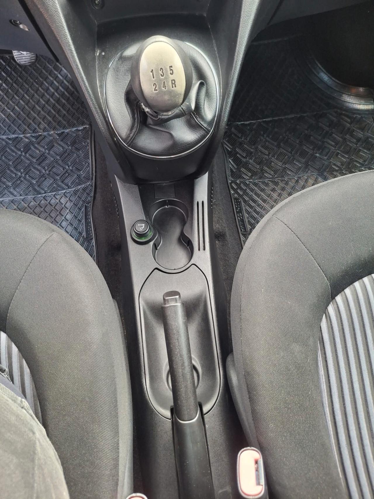 Lancia Ypsilon 1.3 MJT 90 CV Oro