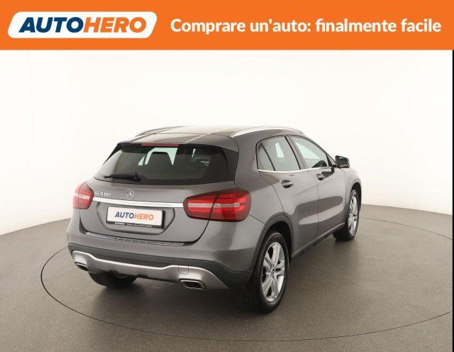 MERCEDES-BENZ GLA 180 Sport