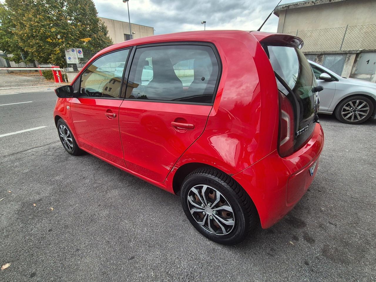 Volkswagen up! 1.0 5p. eco take MOTORE RIFATTO DA 70000KM