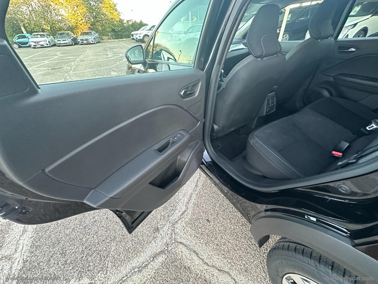 RENAULT Captur Blue dCi 8V 115 CV EDC Business