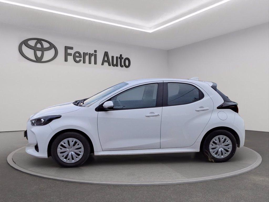 TOYOTA Yaris 1.5h active del 2023