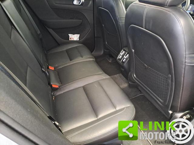 VOLVO XC40 B3 automatico Core