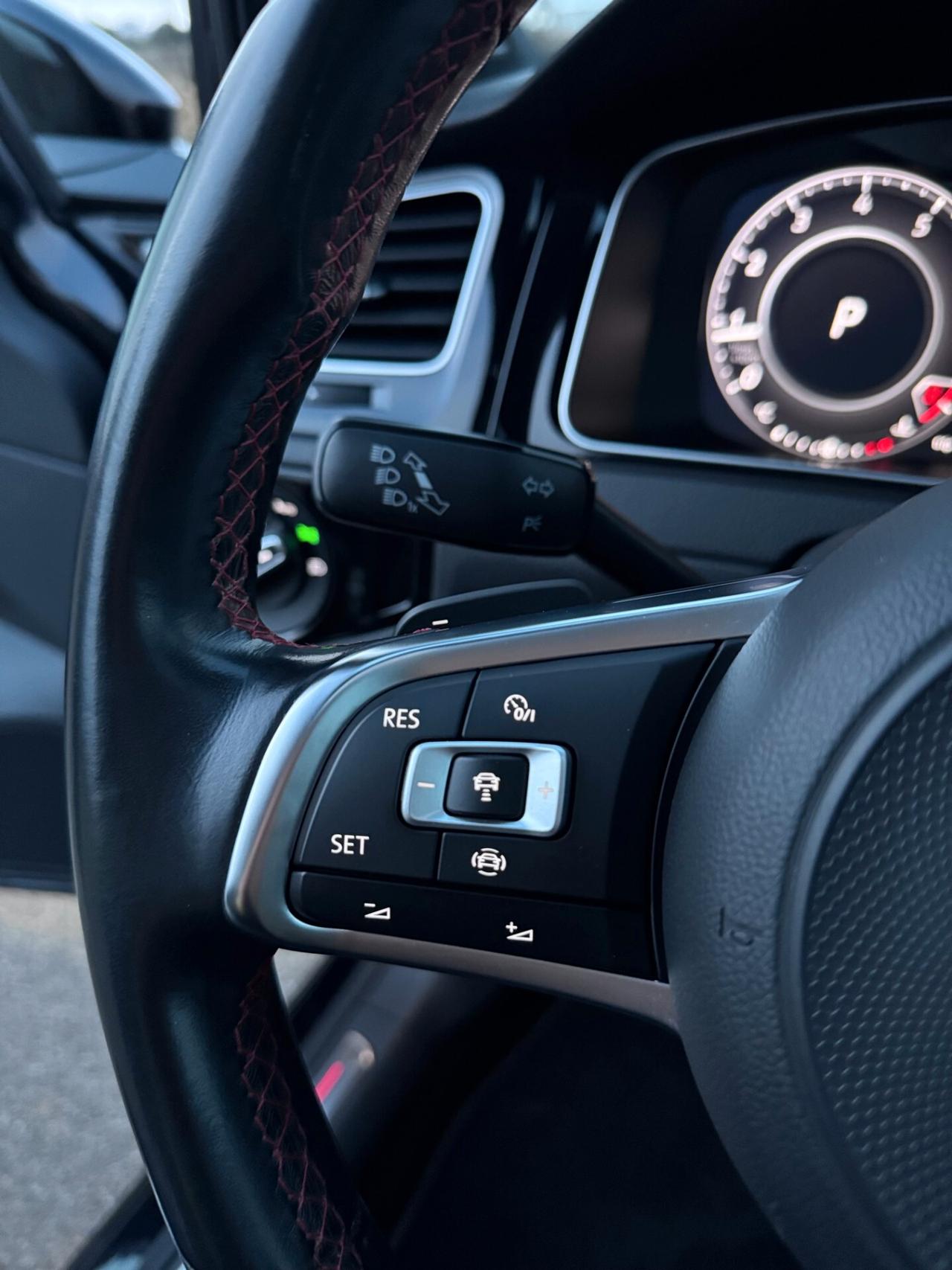 Volkswagen Golf 7.5 GTI Performance 245 CV TETTO*DSG*FULL