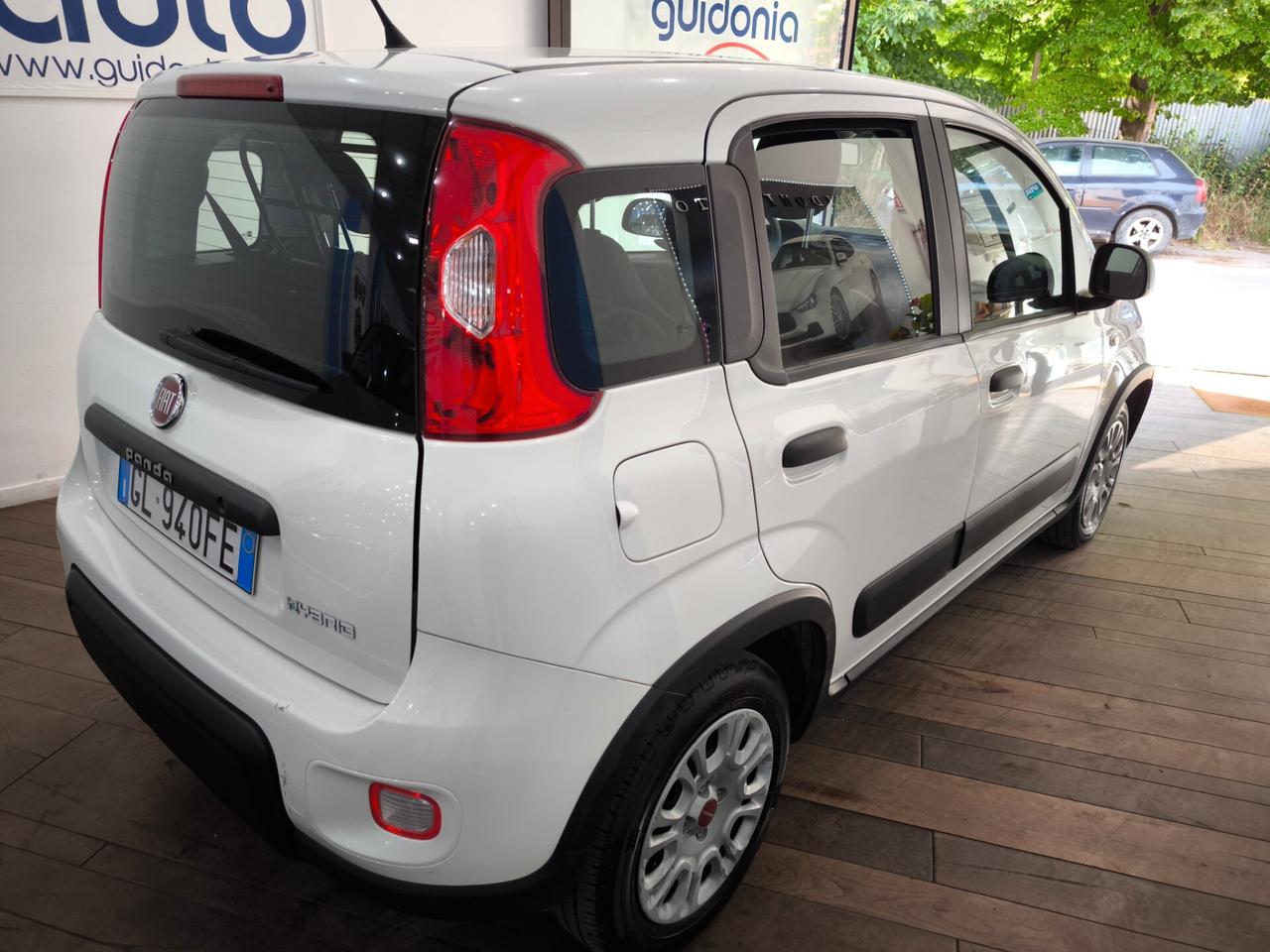 FIAT PANDA 1.0 HYBRID AUTOCARRO