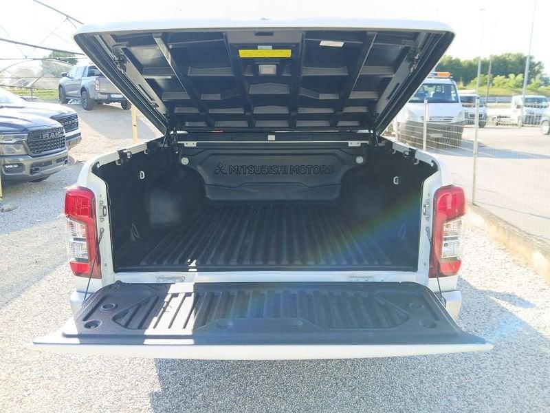 Mitsubishi L200 2.3 D Double Cab 4x4 Super Select Diamond aut. N1