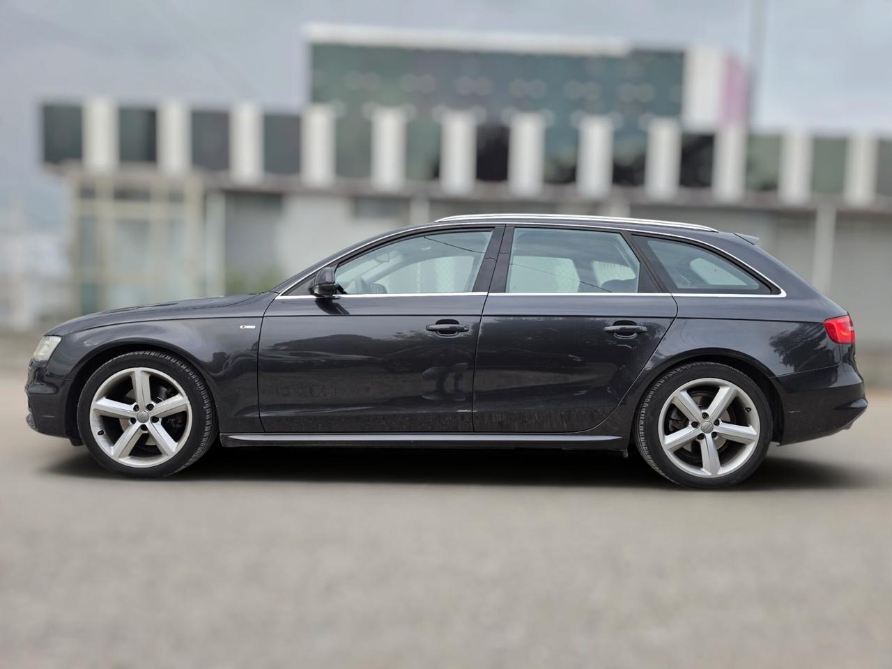 Audi A4 Avant 2.0 TDI 136CV S-Line