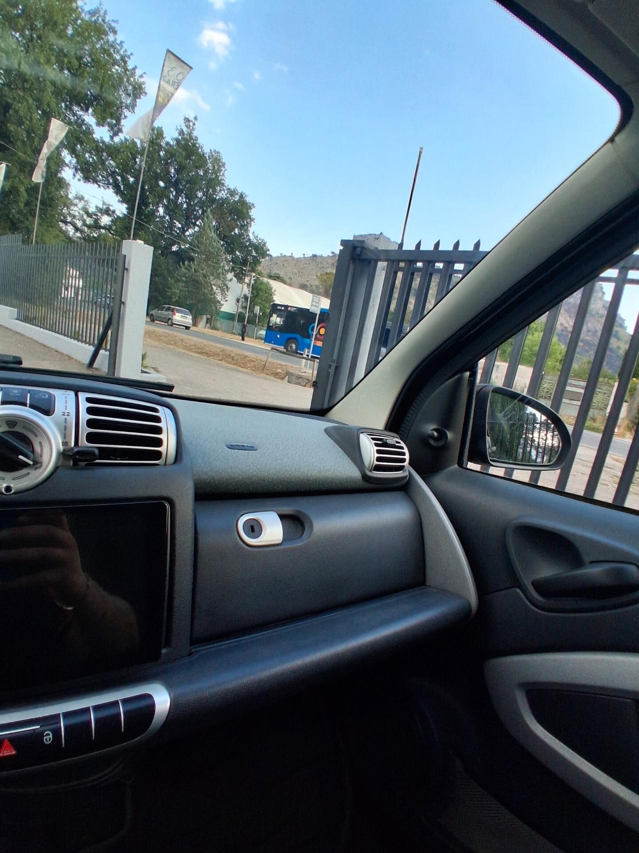 Smart ForTwo total black