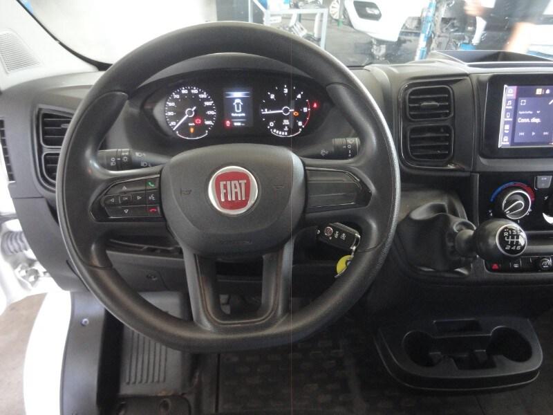 FIAT Ducato (4ª serie) Ducato 33 2.2 Mjt 140CV...