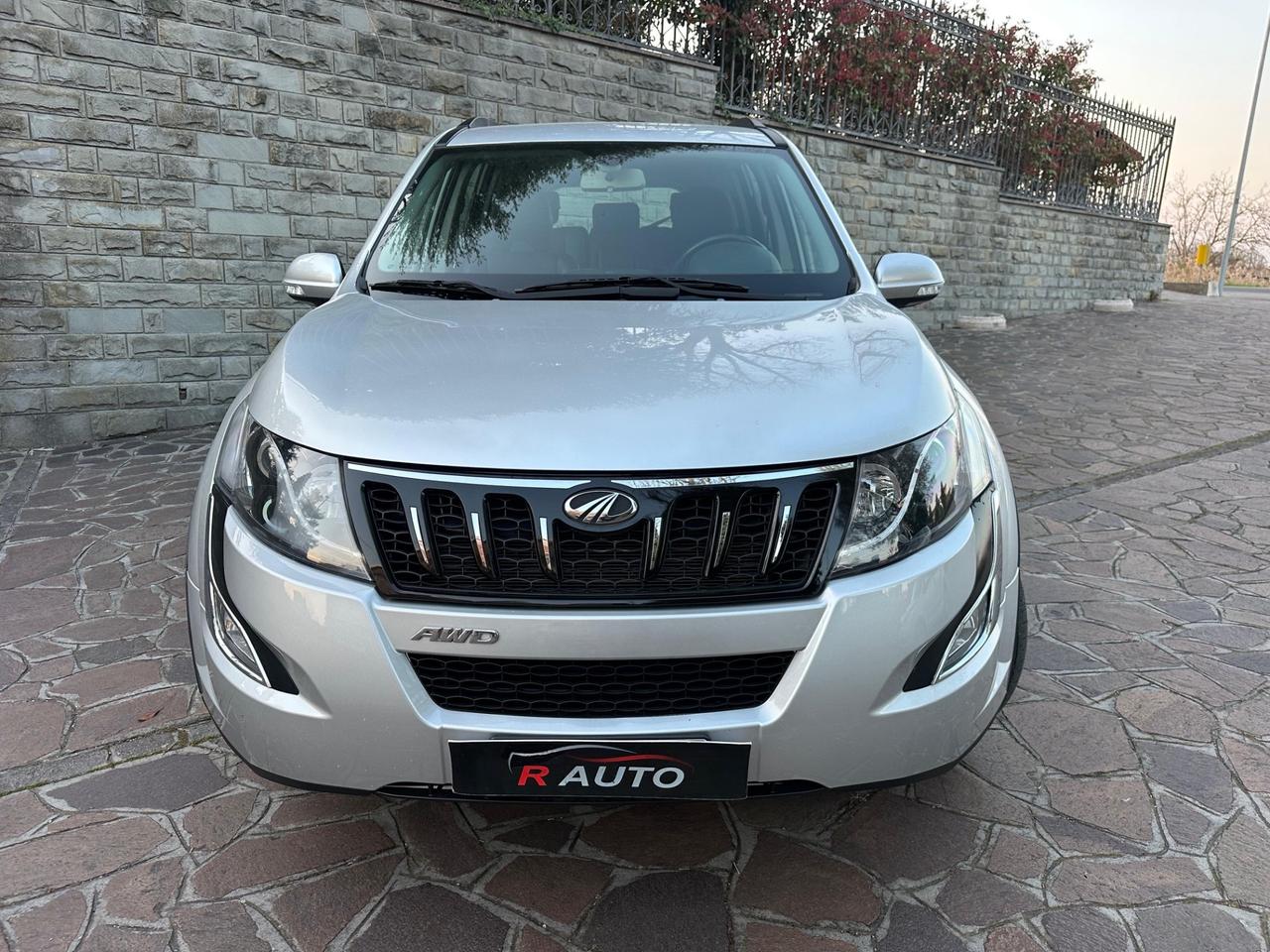 Mahindra XUV500 7 POSTI 2.2 16V AWD W10