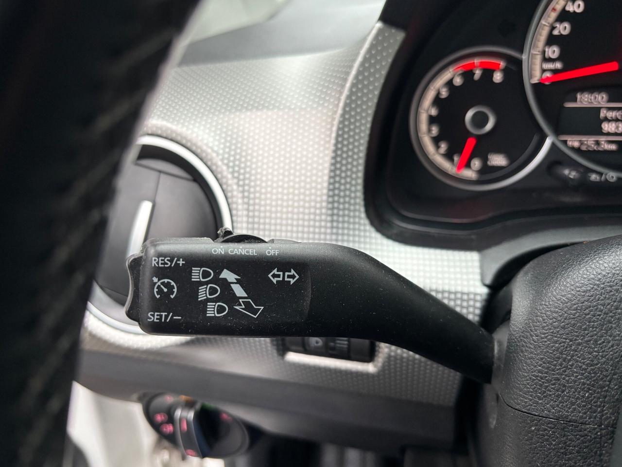 Volkswagen up! 1.0 5p. highUP! OK NEOPATENTATI