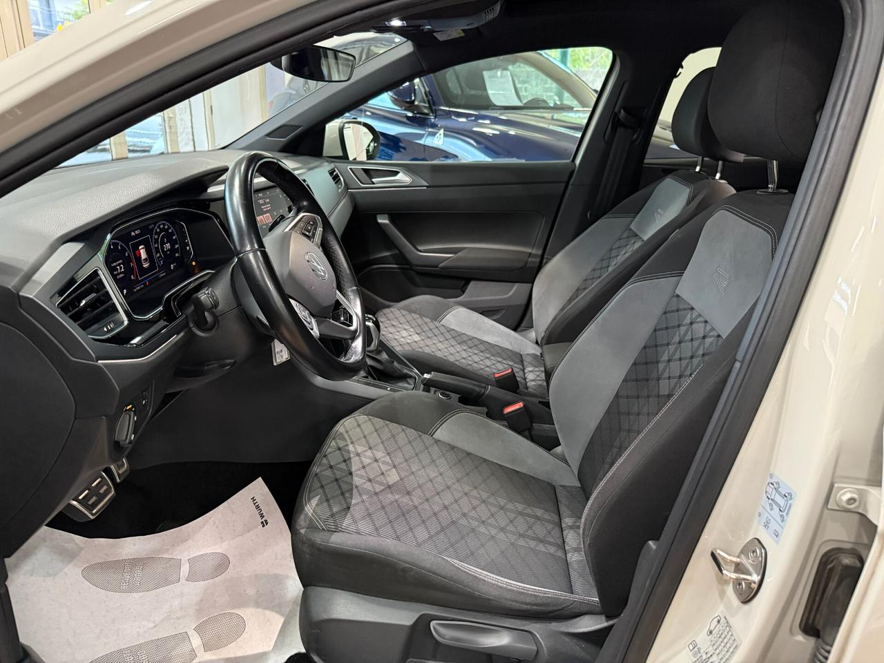 VOLKSWAGEN TAIGO 1.0 TSI 110CV DSG R-LINE - 2023