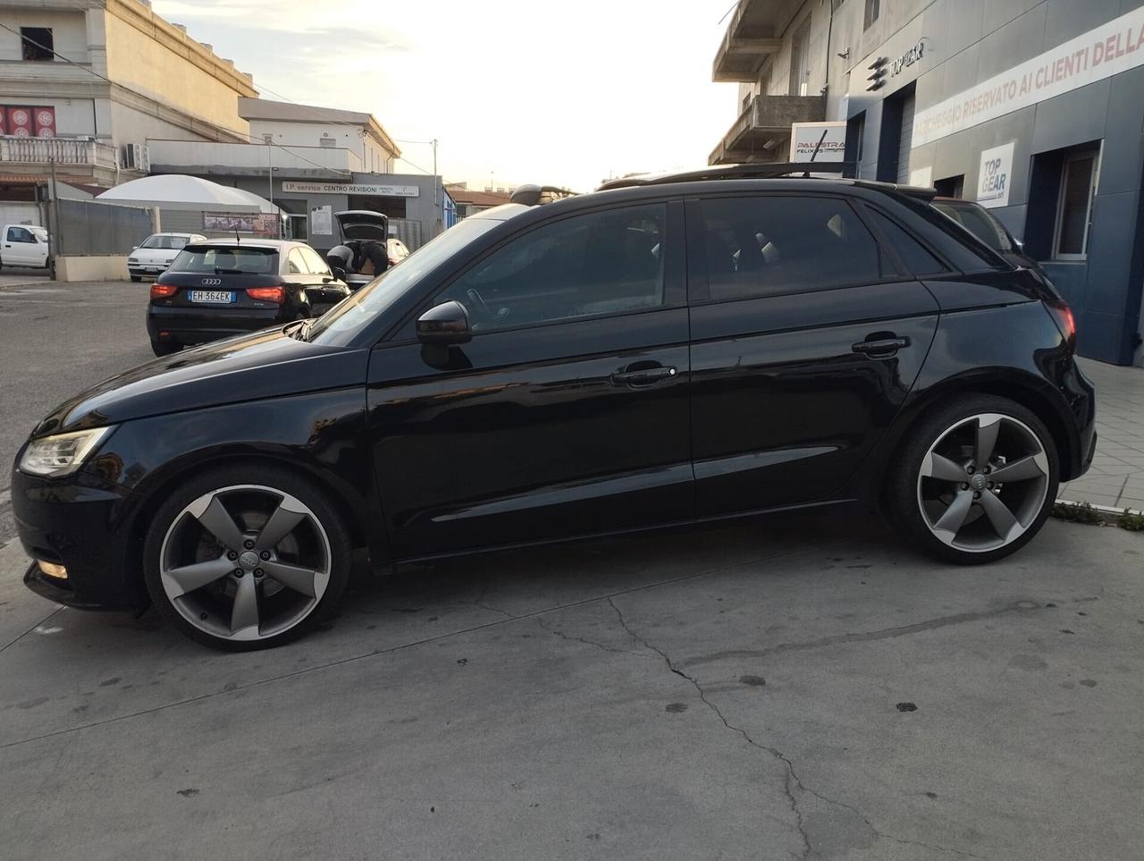 Audi A1 Sportback S-line 1.6 tdi s-tronic