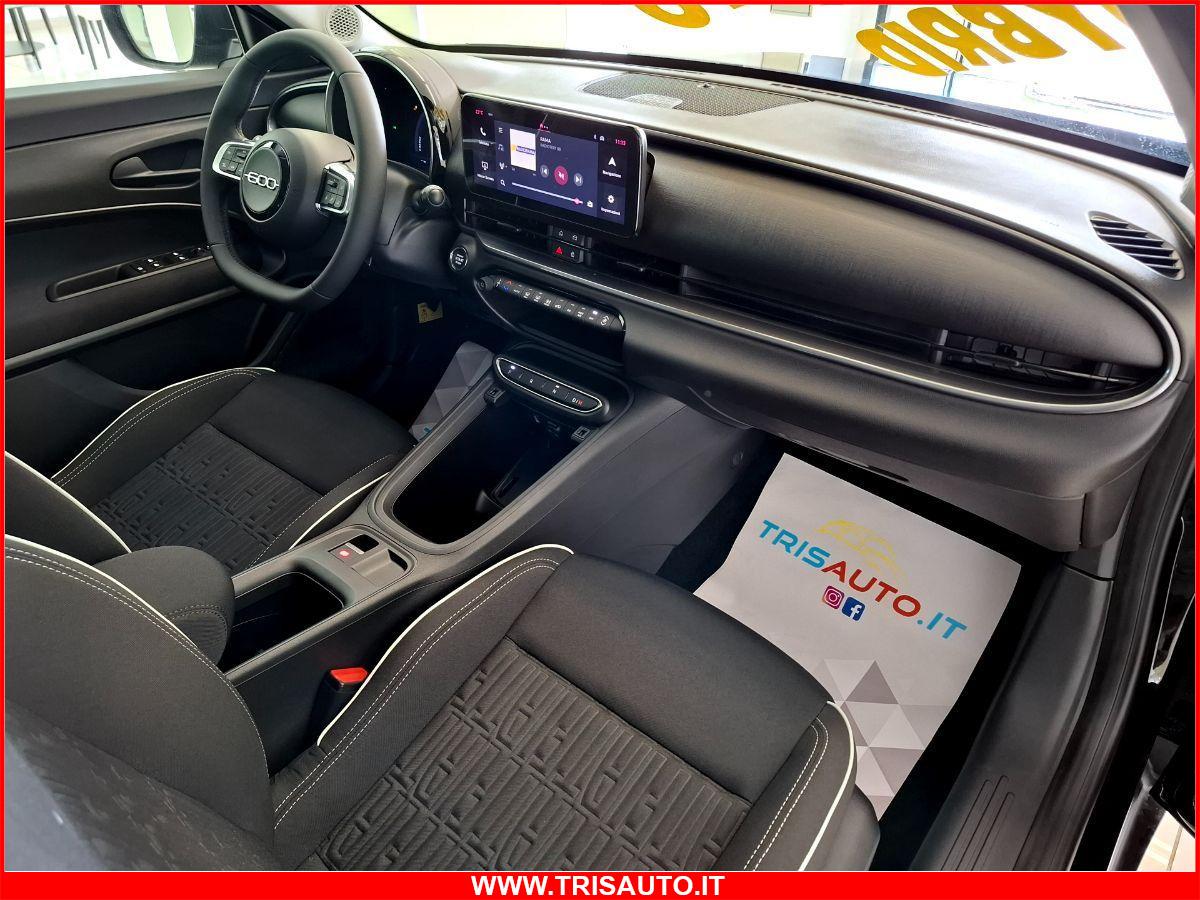 FIAT 600 1.2T MHEV DCT POP NEOPATENTATI (FARI LED)