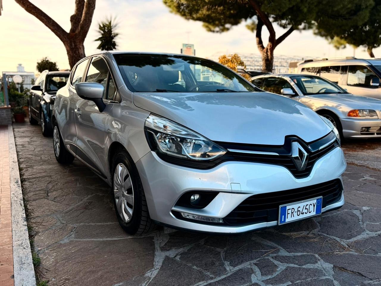 Renault Clio dCi 8V 75 CV Start&Stop 5 porte Energy Duel