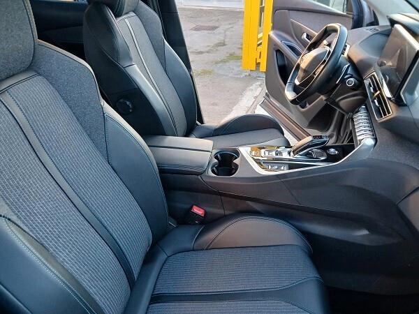 PEUGEOT 3008 BlueHDI 130 EAT8 S&S Allure Pack