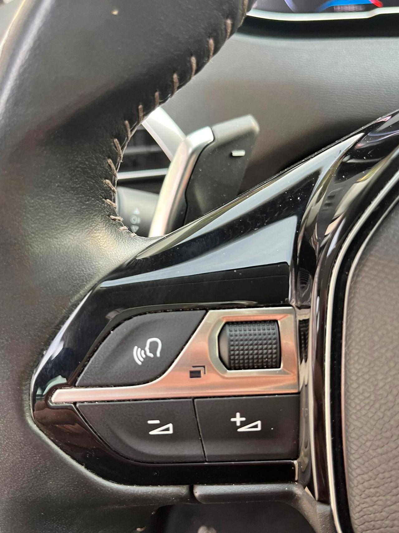 Peugeot 3008 BlueHDi 130 S&S Active Business