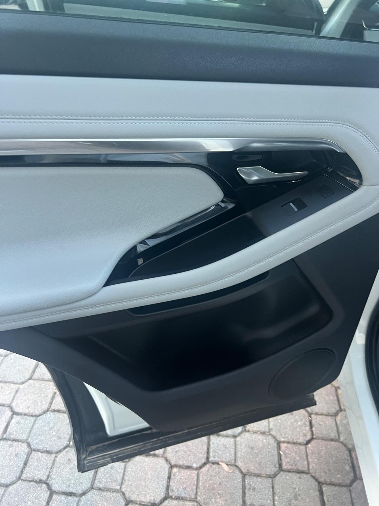 Land Rover Range Evoque 2.0D I4-L.Flw 150 CV R-Dynamic S
