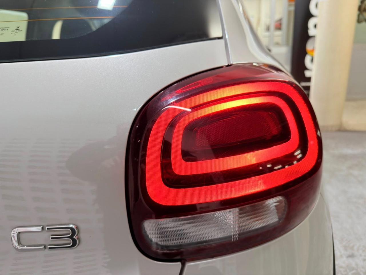 Citroen C3 BlueHDi 100 S&S Shine Pack