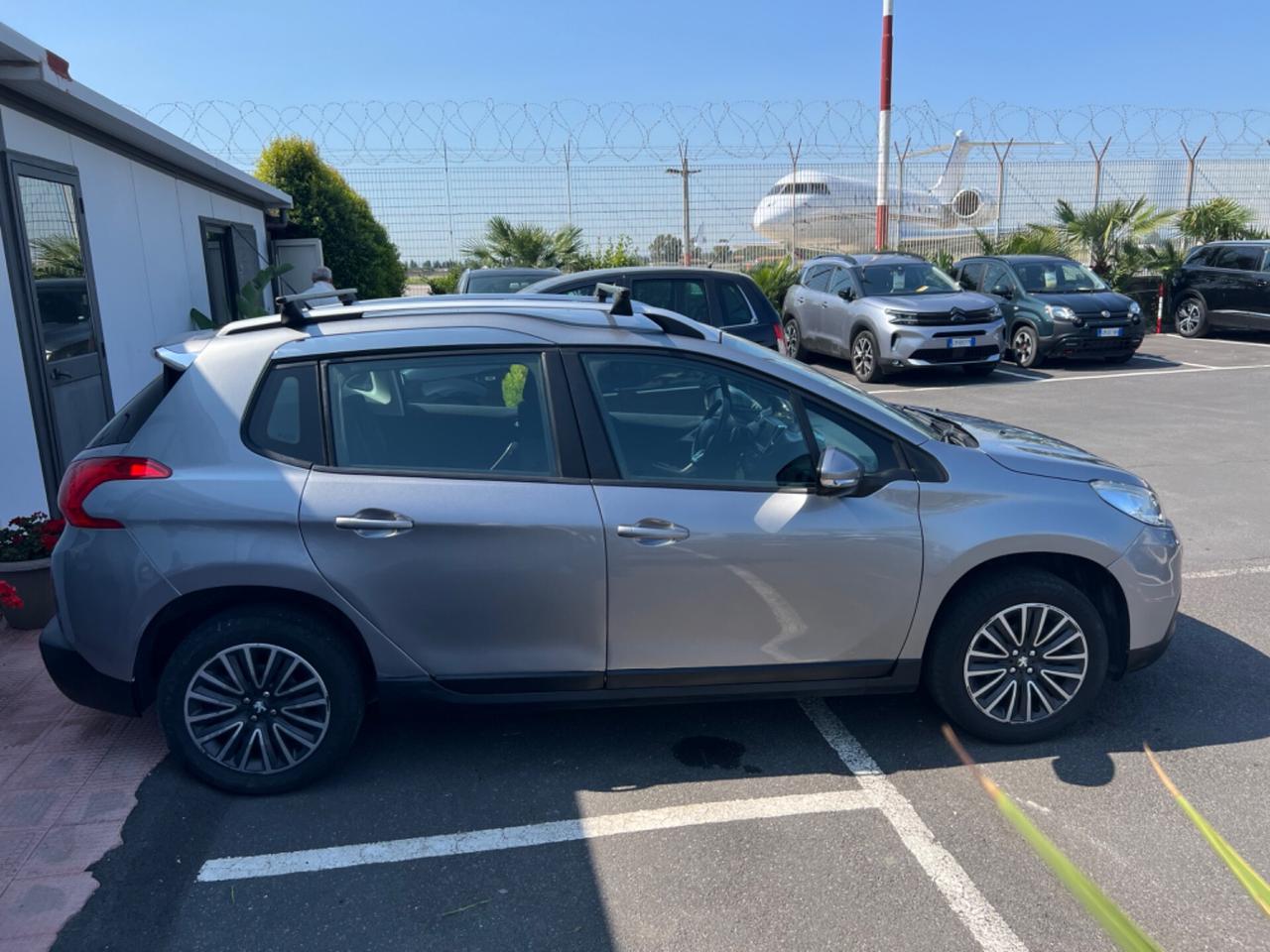 Peugeot 2008 PureTech 82 Active Automatico