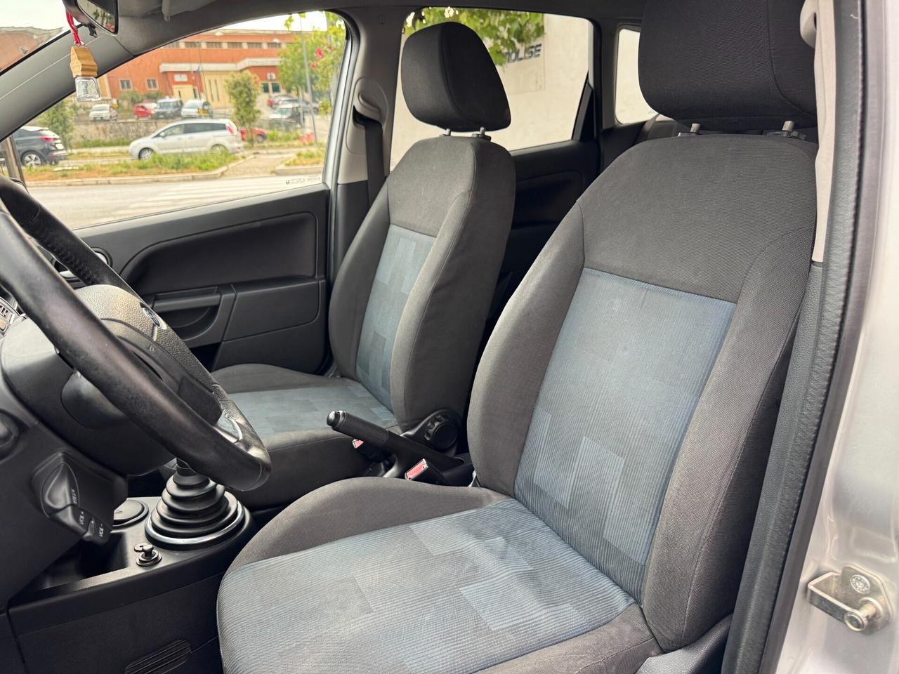 Ford Fiesta 1.4 TDCi 5p. Ghia