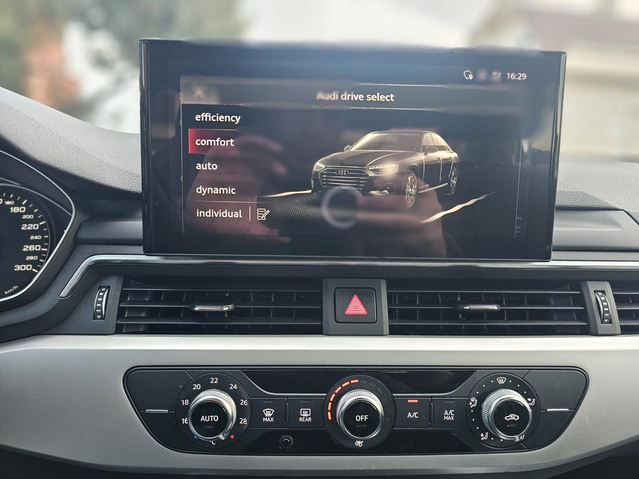 Audi A4 30 TDI/136 CV S tronic line edition