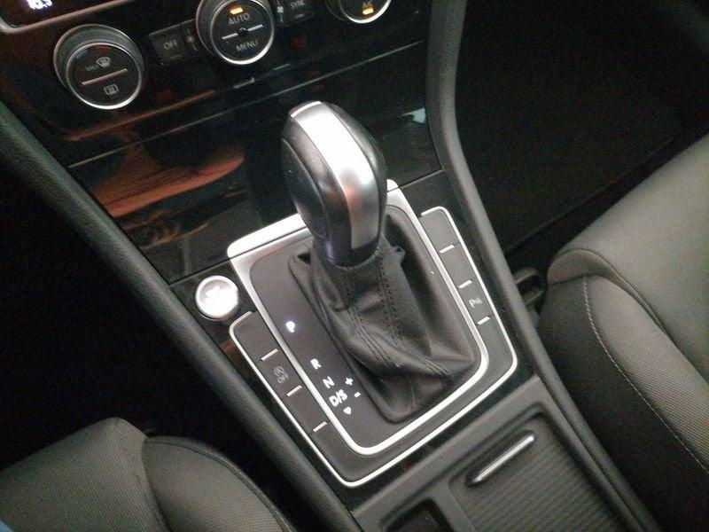 Volkswagen Golf 5p 1.5 tgi Executive 130cv dsg