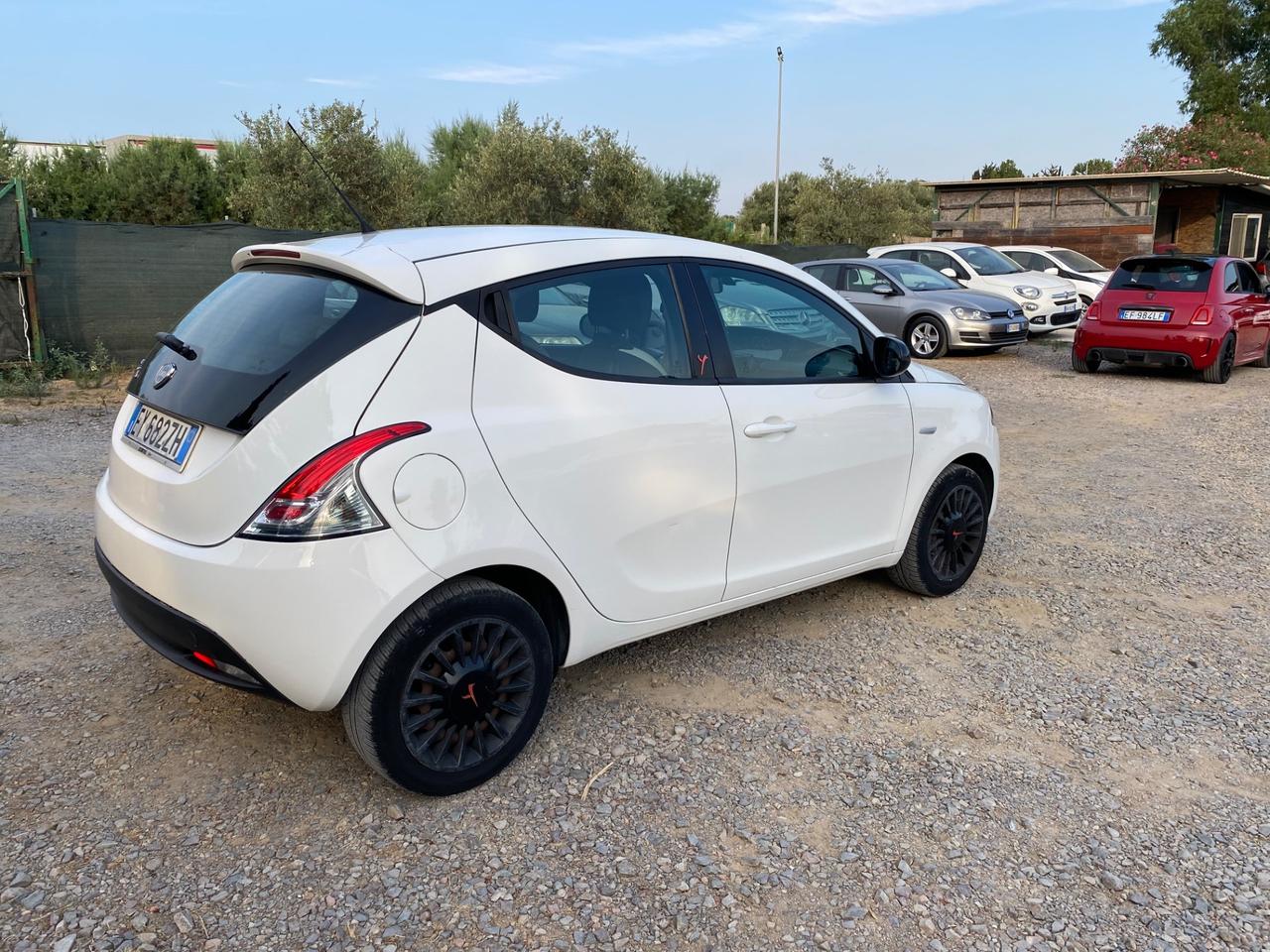 Lancia Ypsilon 1.2 69 CV 5 porte Elle