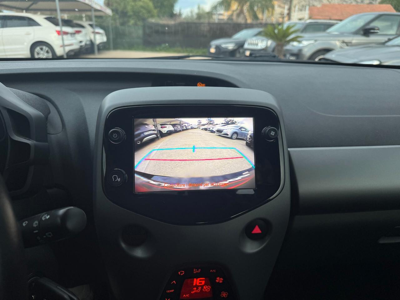 Toyota Aygo 1.0 VVT-i 69 CV CON 14000 KM