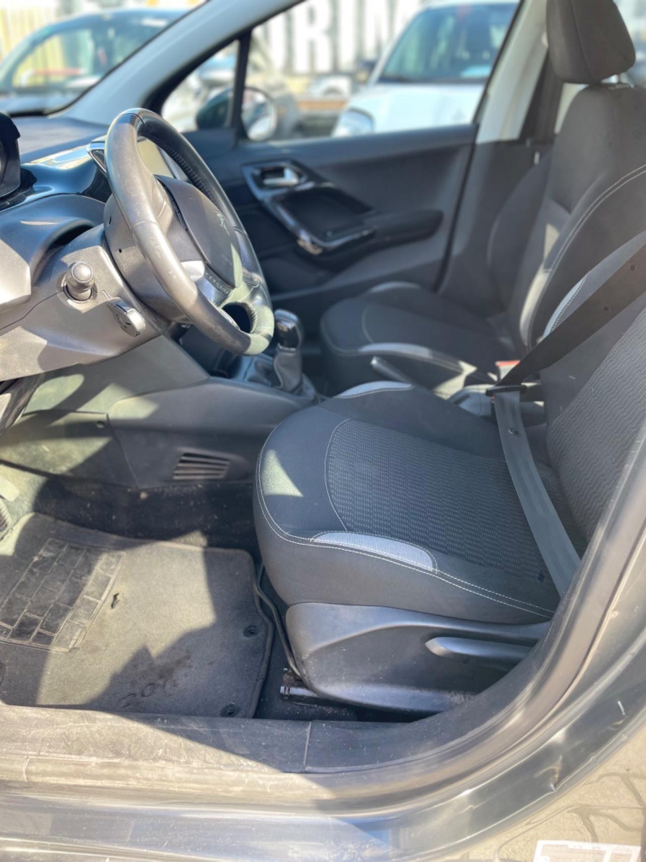 Peugeot 208 BlueHDi 75 5 porte Allure