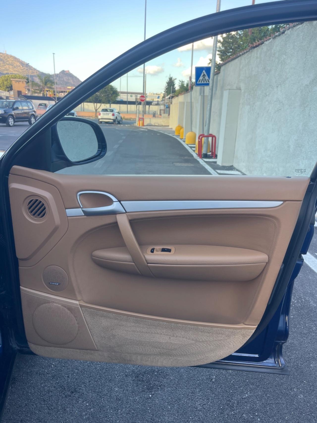 Porsche Cayenne 4.5 cat Turbo S