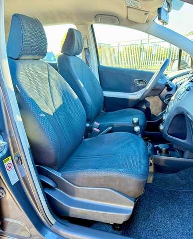 Toyota Yaris 5p 1.0 Sol my10