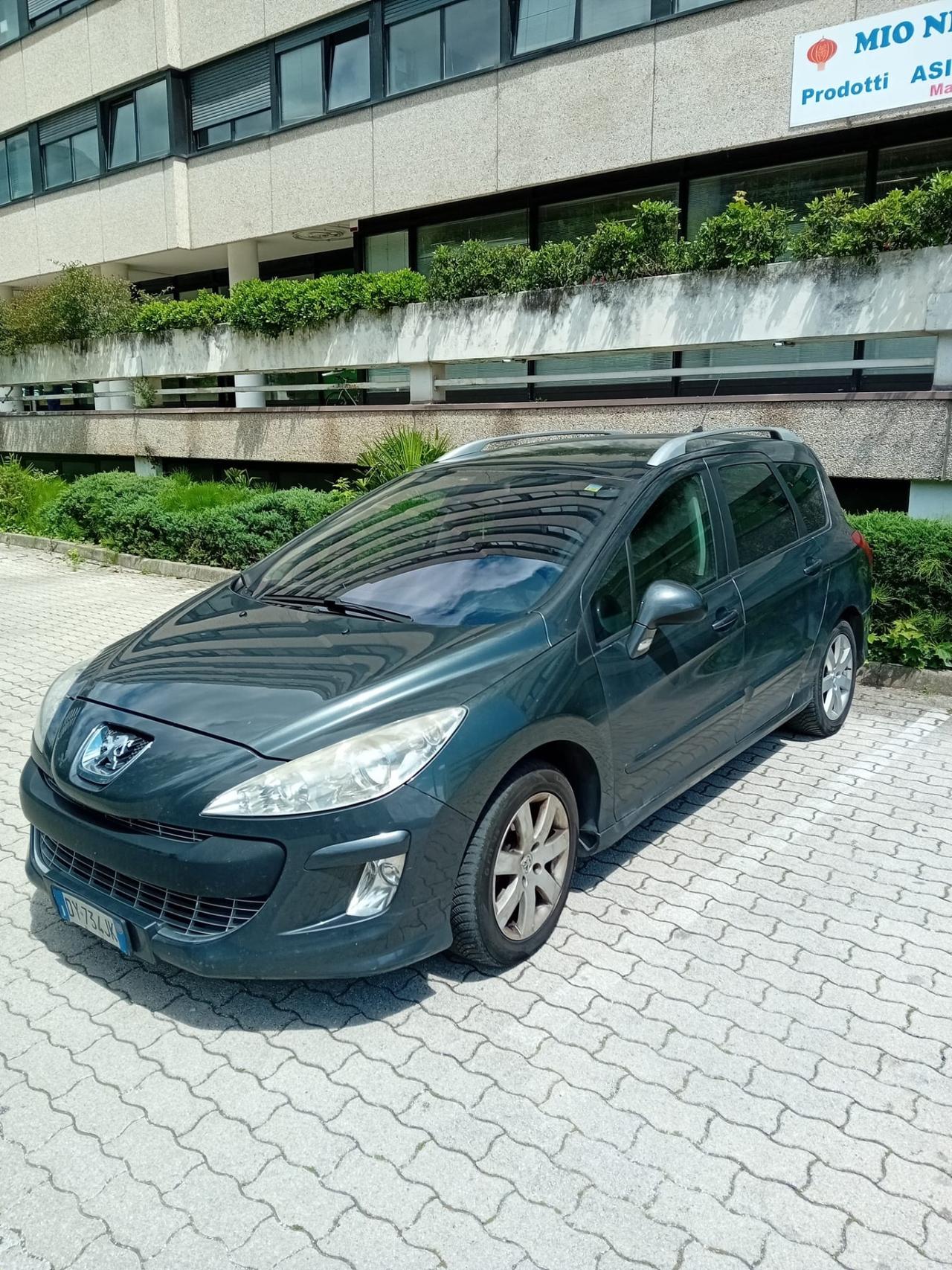 Peugeot 308 1.6 HDi 110CV 5p. Sportium NEOPATENTATI