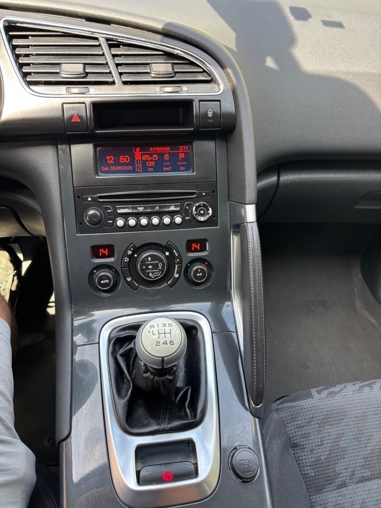 Peugeot 3008 1.6 HDi 114CV Business