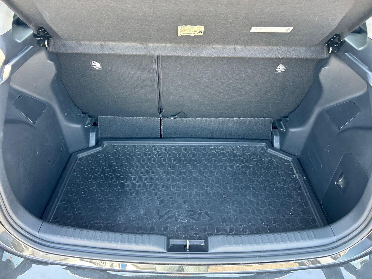 TOYOTA Yaris IV 2020 - Yaris 1.5h Lounge