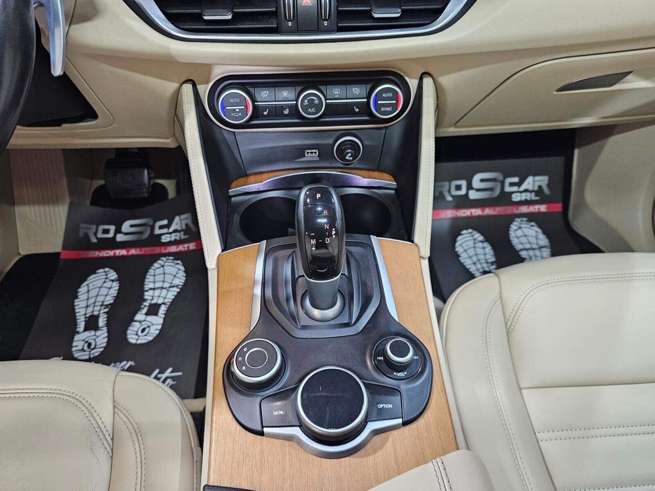 Alfa Romeo Stelvio 2.2 AT8 Q4 210 CV Executive